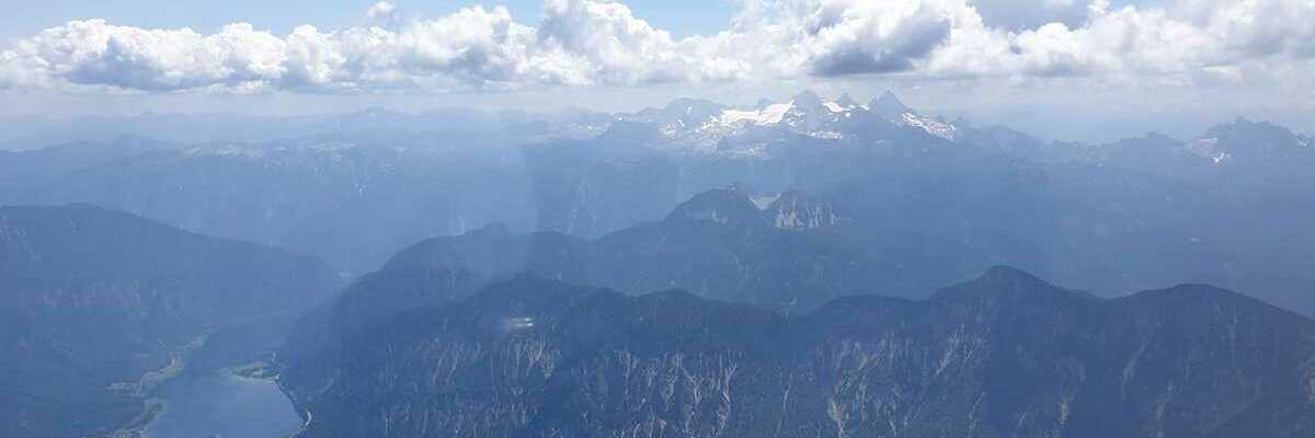 Flugwegposition um 11:37:07: Aufgenommen in der Nähe von Gemeinde Bad Goisern am Hallstättersee, Bad Goisern am Hallstättersee, Österreich in 2499 Meter